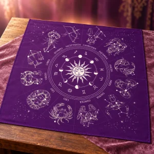 Tapis de Tarot Soleil, Constellations et Mains aux Cartes